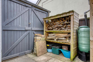 Side Gate to Front- click for photo gallery